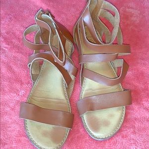 Wonder Nation size 4 sandals